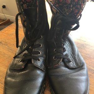 Doc martens soft cushion boots